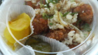 熱海の味のある看板と料理のレストラン