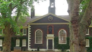 ショーディッチの喧騒の中に