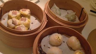 高級感あふれる空間で広東料理を