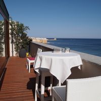 海沿いで気持ちいい