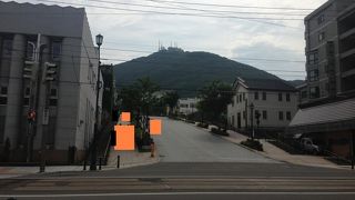 歩きやすい靴で！