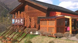 山を走ると疲れるのでソフトクリームで栄養補給