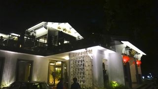 意外とカジュアルで安い