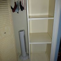 クローゼット内の扇風機