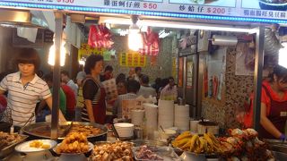 見るだけでも楽しい夜市でした