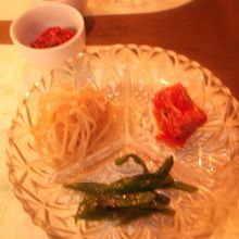 付け合わせのおかず　おかわり出来ます