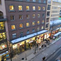 部屋から人間観察