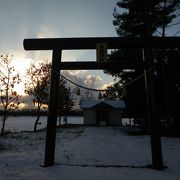 小さな幸福神社。