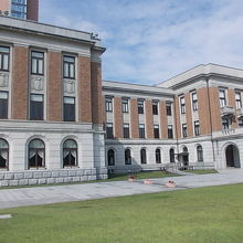 本庁舎全体の外観