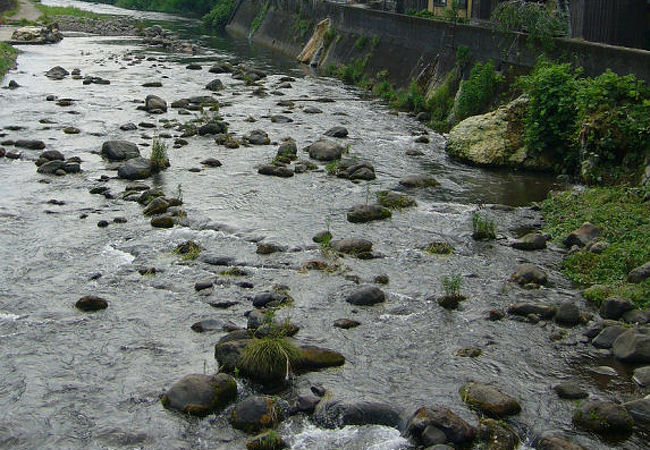 長湯温泉街を流れる川