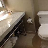 清潔だがトイレは注意。