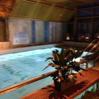 屋上にあるプール、ちょー気持ちいい！