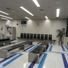 休憩場所も広く