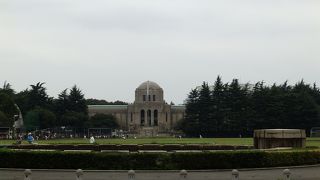 神宮外苑の中心です。