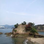 名前からして　粋な島です。港は2箇所有り要注意。橋で佐島・弓削島と繋がっています