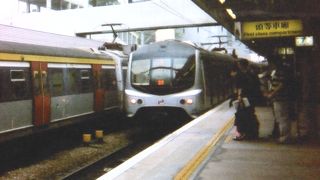 香港から中国本土へ