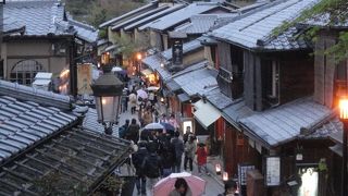 雰囲気ある坂道