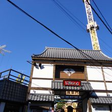 入り口も浅草らしい