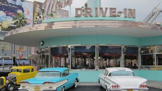 アメリカンな車がおしゃれ