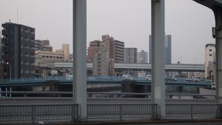 中ノ島の西端に架かる橋