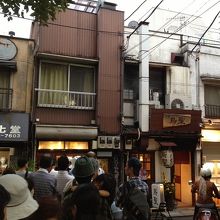 開店前の行列