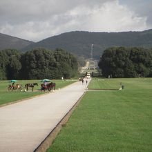 ３ｋｍ以上続く庭園です。