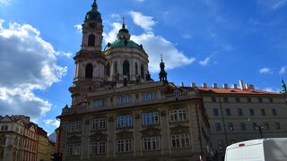 ２つある聖ミクラーシュ教会