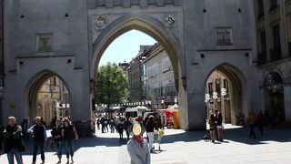 観光の出発点。