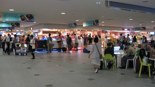 大きくて品揃え豊富