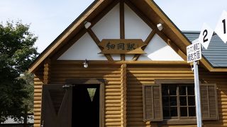 何もない静かな駅。