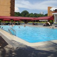 ホテルのプール