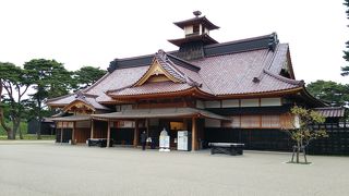 ヒバの香りが漂う建物☆