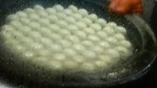 行列のできるお店。