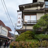 外観は和テイストの古風な感じ^^