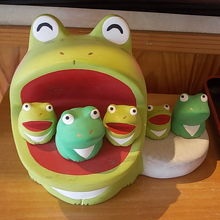 入口ではカエルさんがお出迎えしてくれます（笑）