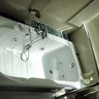 低い位置にあります