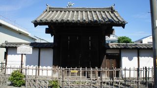 中山道を下った和宮もくぐったという田村本陣の門