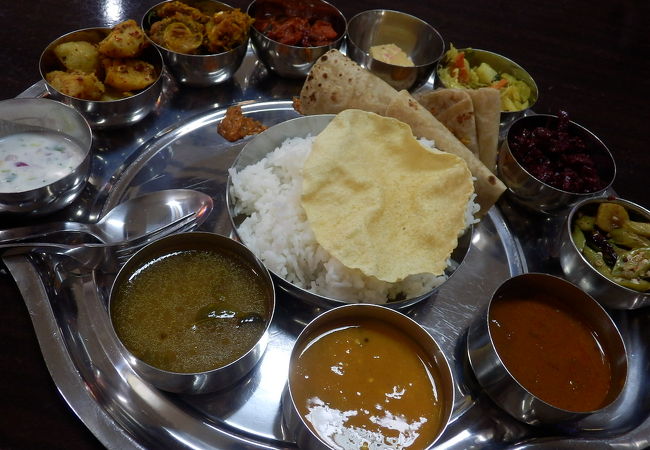 thali NR sweets cafe