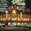 ライトアップで雰囲気のある東京駅