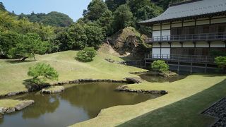 隠れた名園です