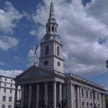 St Martin-in-the-Fields　似てます？