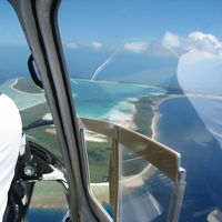 ヘリコプターでハートの形の島を見に行きました。