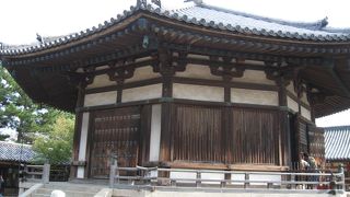 優美は八角円堂は有名です