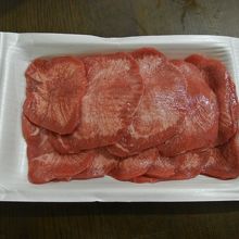 上タン１００ｇ６３０円 
