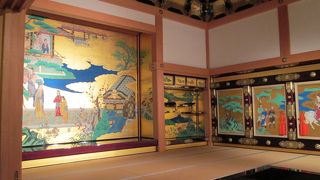 豪華絢爛な藩主の居間