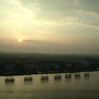 サイゴン川側部屋からの朝陽