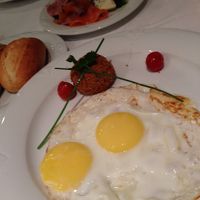 朝食はホット料理は注文すると作ってくれます