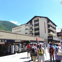 角度を変えて撮影。少し古めですが立地は最高です。