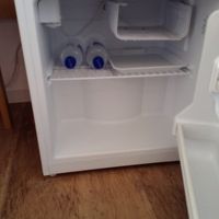 冷蔵庫のミネラルウォーター