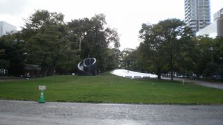 近くにある白いスロープもいい